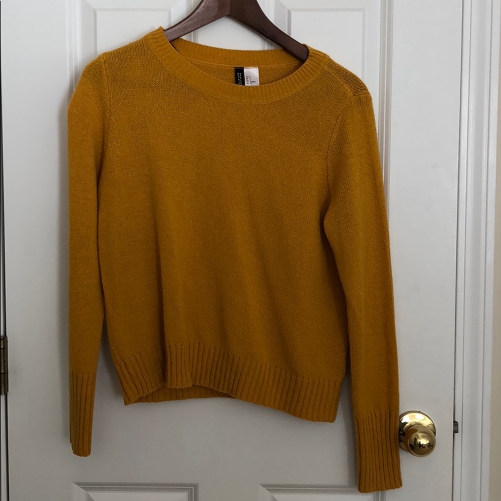 Mustard light sweater